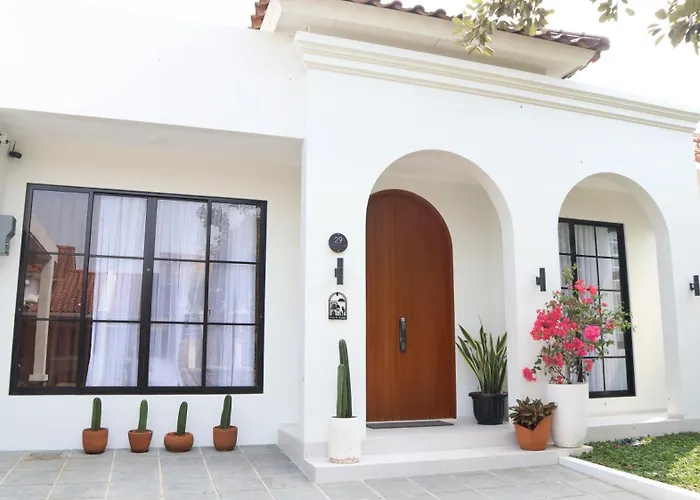 Casa De Jingga - Kota Baru Parahyangan, Near Whoosh And Wahoo Waterpark